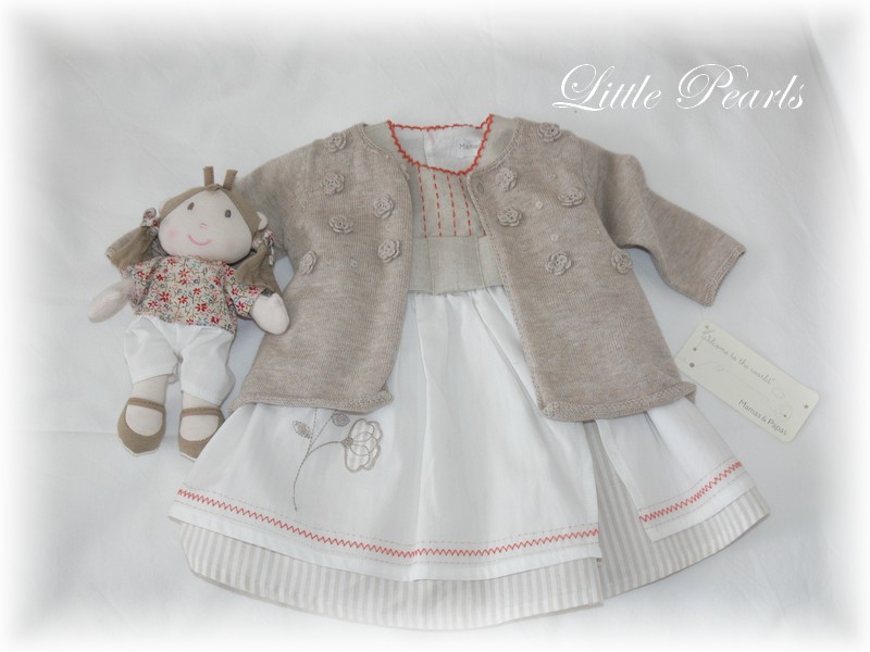 tl_files/littlepearls/Ausstellungen/Eschwege 2012/Vorankuendigung/Little Pearls_englische Babymode_01_P1500564_800.jpg
